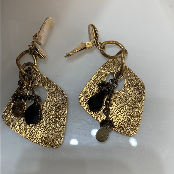 Clip on earrings - Picture 3 of 3